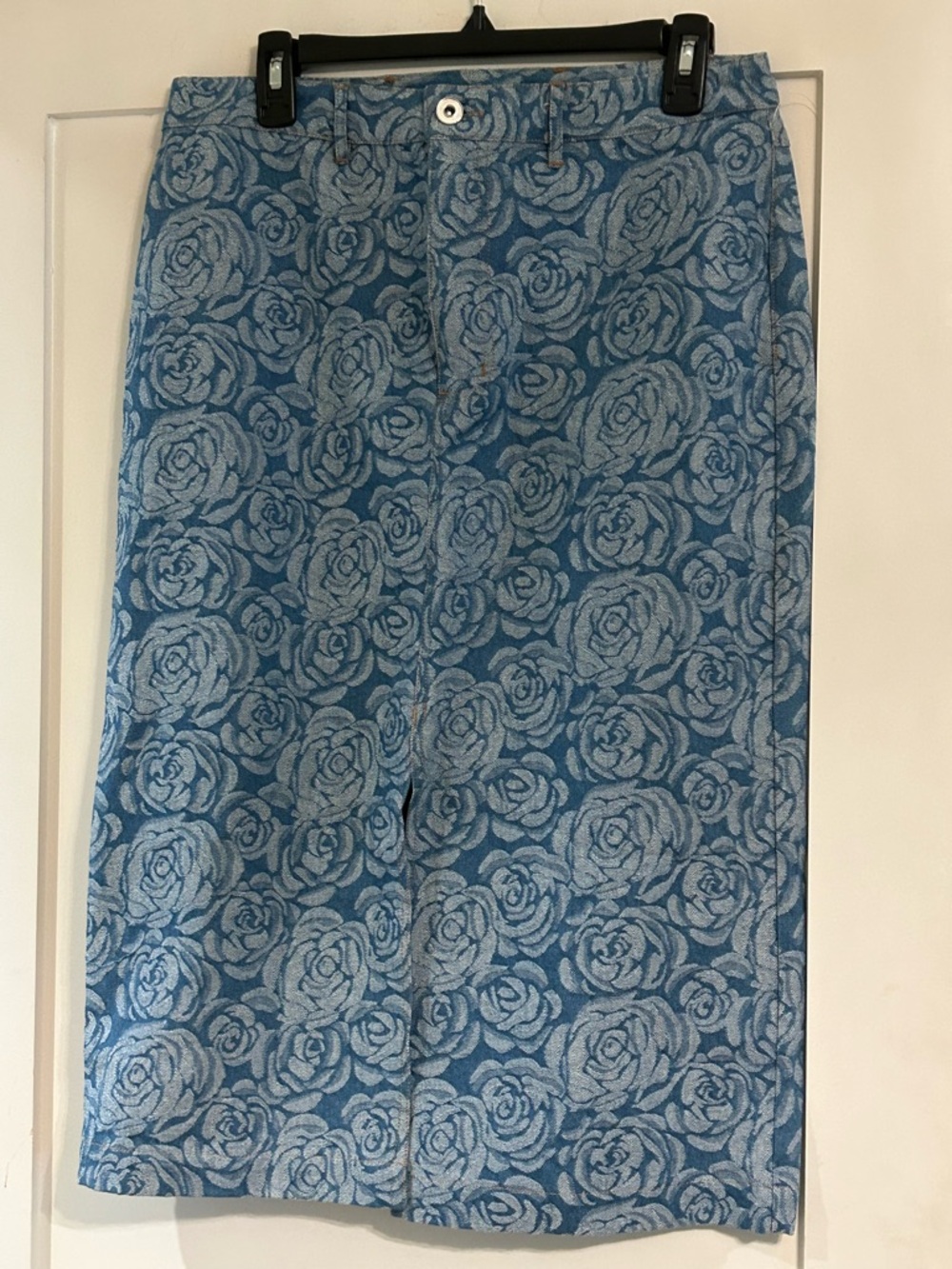 CeCe Blue Jacquard Denim Skirt with Button Front